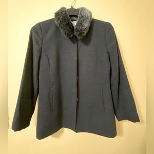 Kasper Woman Blazer/Jacket in black/gray , beautiful design in Size 10 Pre-Owned
